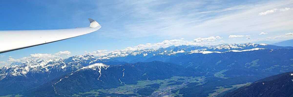 Flugwegposition um 13:01:51: Aufgenommen in der Nähe von 39032 Sand in Taufers, Autonome Provinz Bozen - Südtirol, Italien in 2829 Meter
